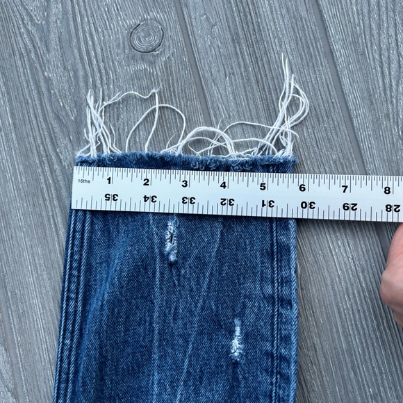Abercrombie & Fitch High Rise Mom Jeans Womens Size 2R Distressed Raw Hem Ankle - Picture 8 of 8